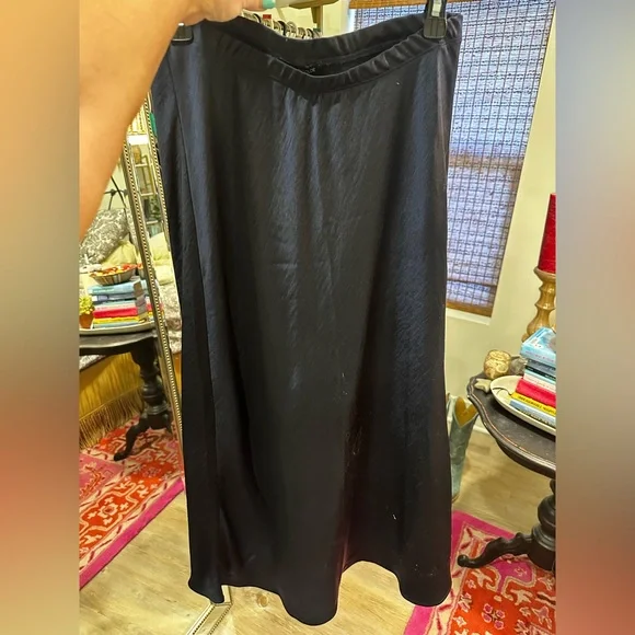 Classic Navy Satin Slip Skirt - Women - Picture 7 of 16